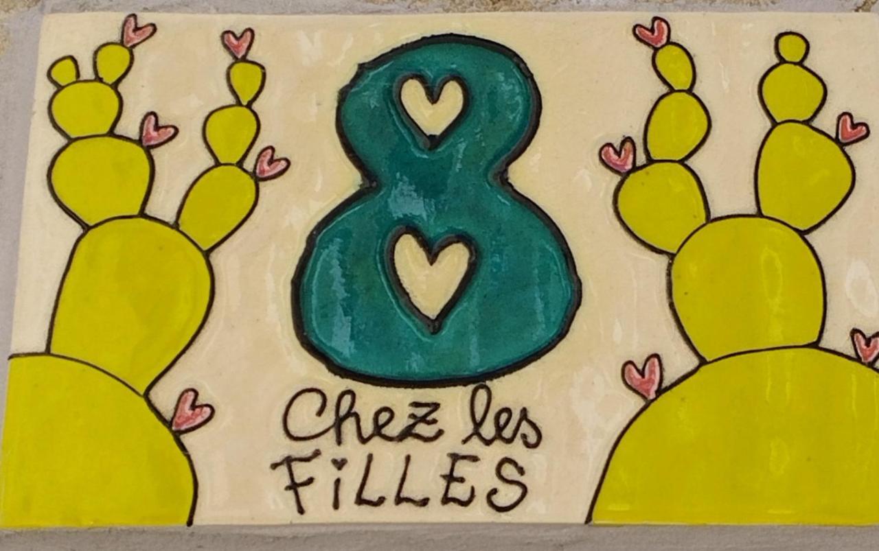 Chez Les Filles Dions Exterior foto